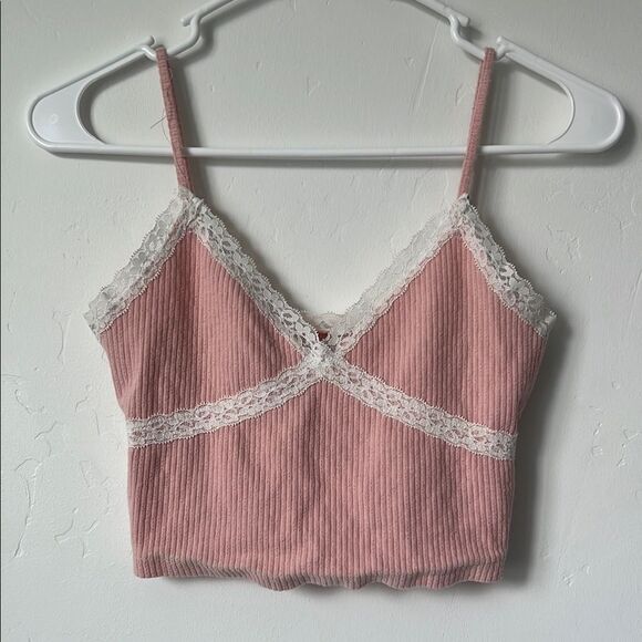 Aeropostale Tops - Aeropostale Lace Trim Cropped‎ Cami Tank Light Pink Size Medium